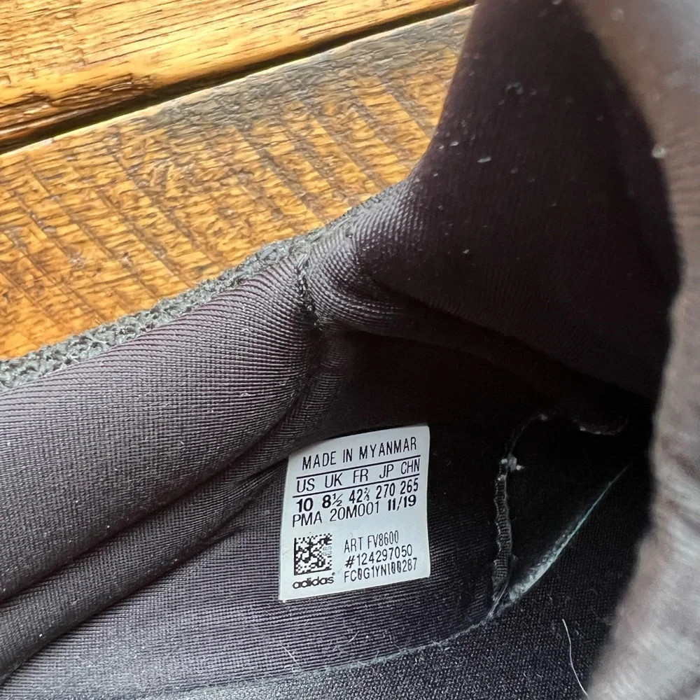 Adidas - Picture 4 of 4